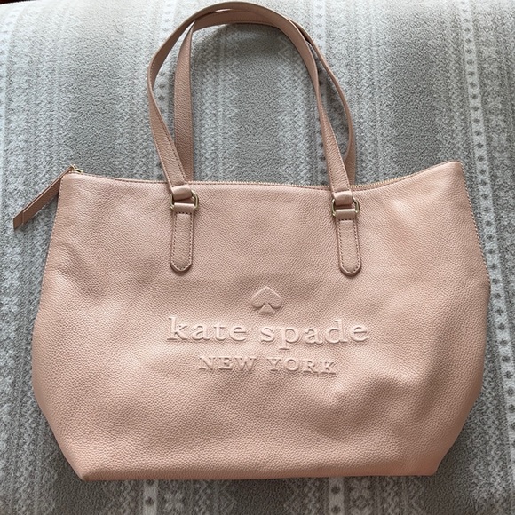 Purse - Picture 1 of 3